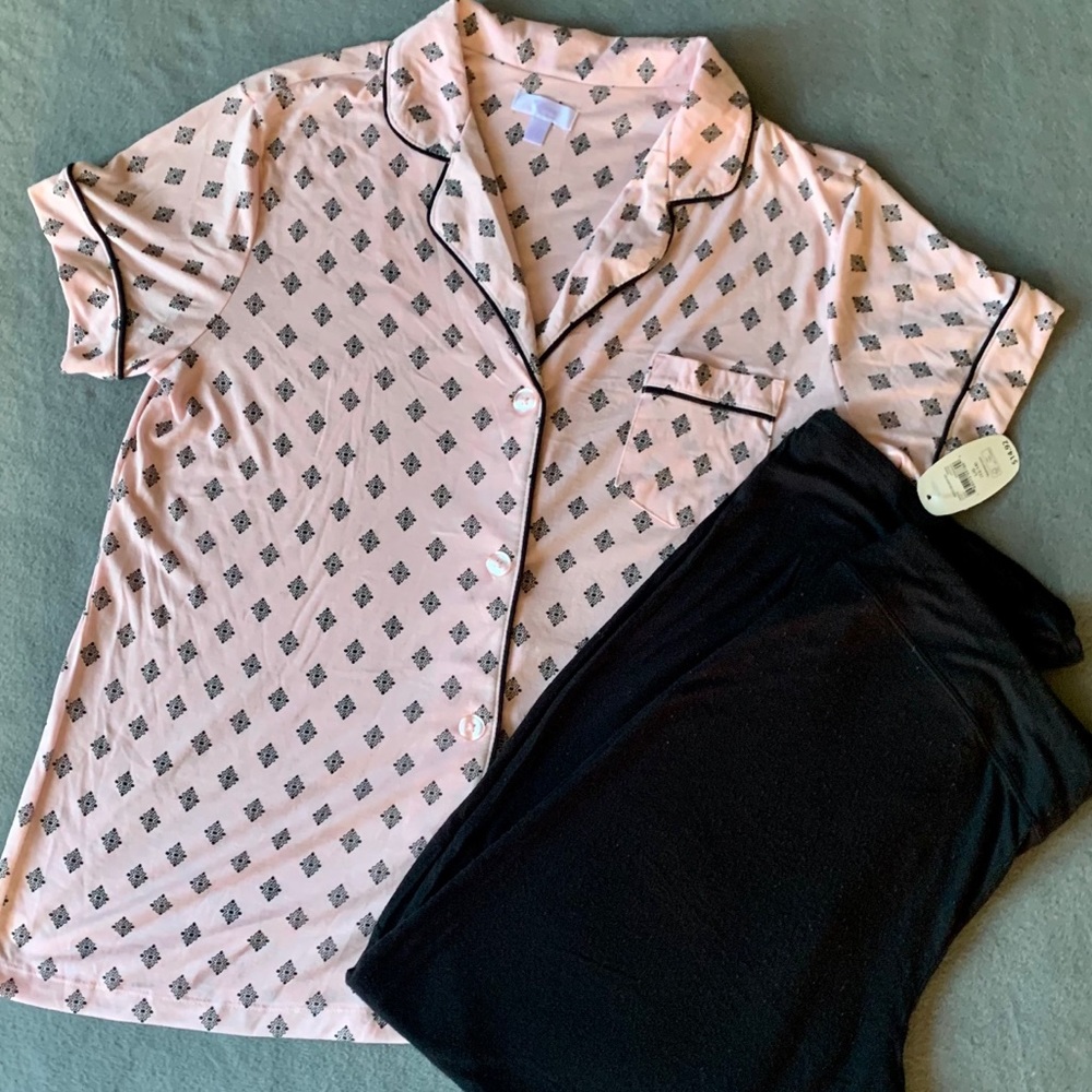 Large Secret Treasures Sleepwear Set